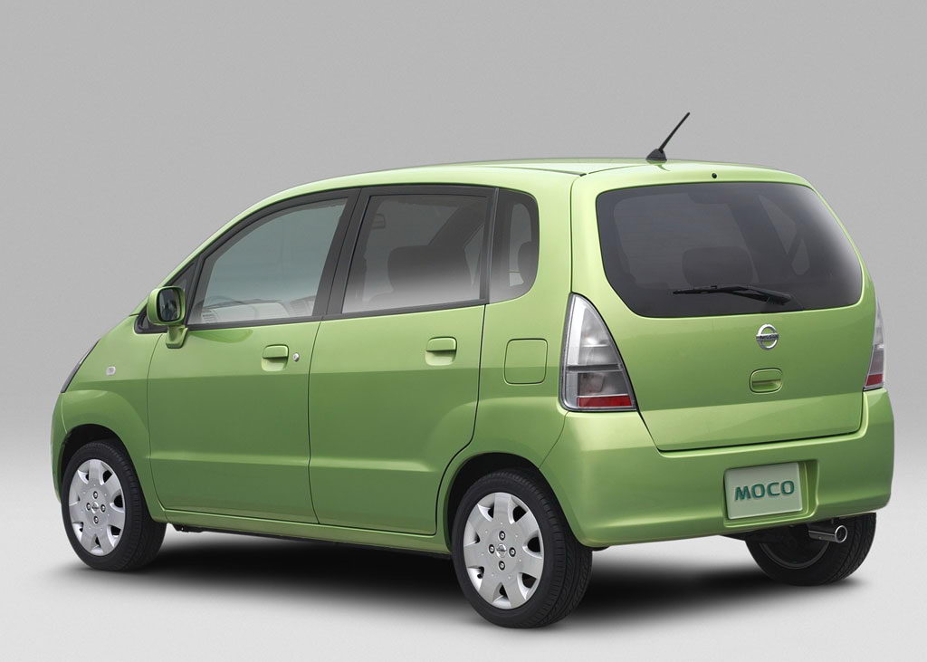 Nissan Moco 2001 002.jpg